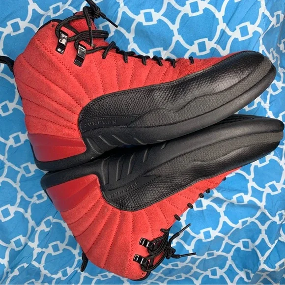 Nike Air Jordan 12 Men’s size 10 Reverse flu game retro og red black bred bulls